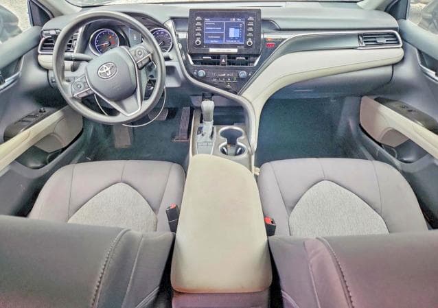 2022 TOYOTA CAMRY LE 8