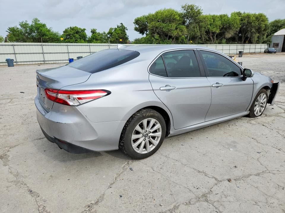 2019 TOYOTA CAMRY LE 3