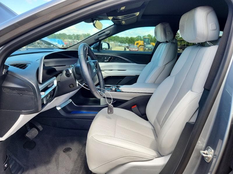 2024 CADILLAC LYRIQ LUXURY 7