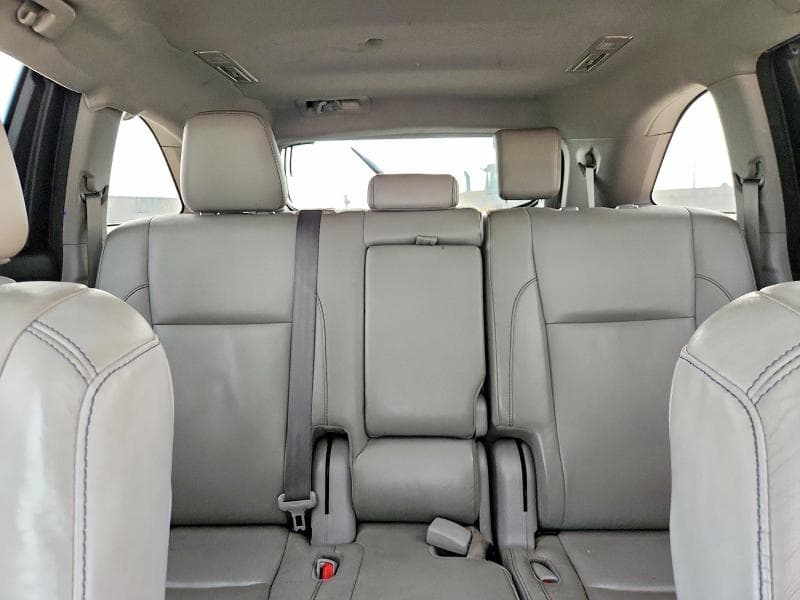2017 TOYOTA HIGHLANDER XLE 10