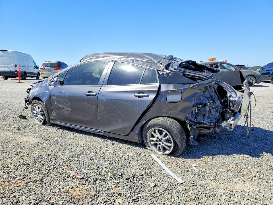 2017 TOYO PRIUS 2