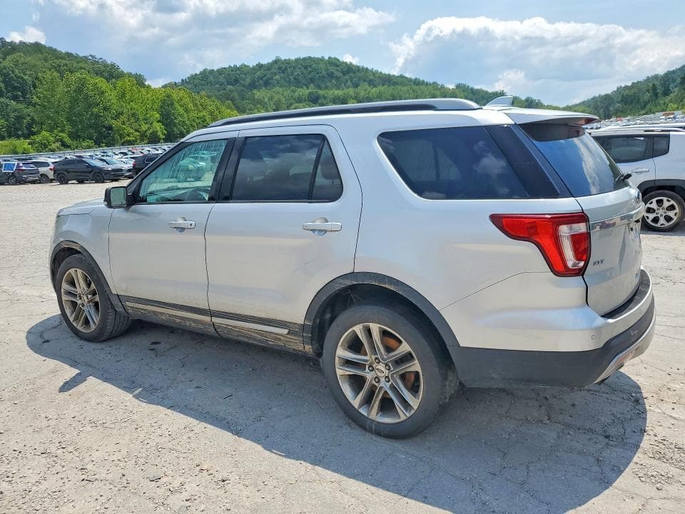 2017 FORD EXPLORER XLT 2