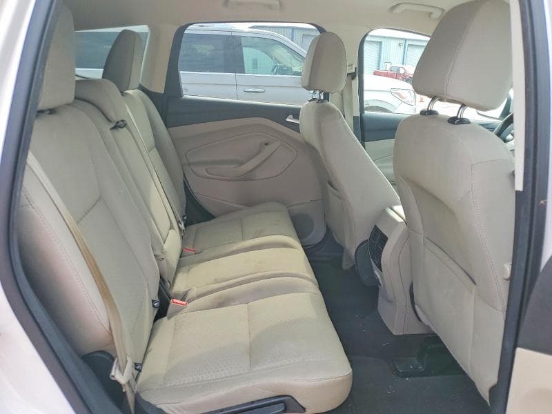 2017 FORD ESCAPE SE 11