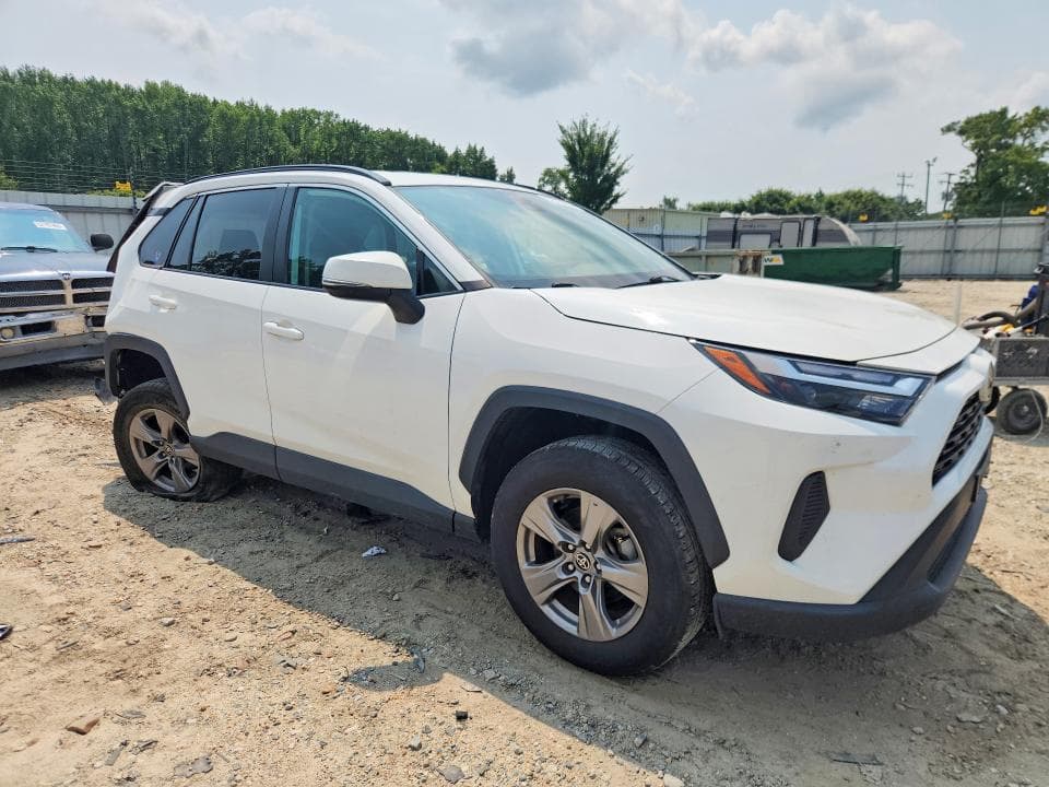 2024 TOYOTA RAV4 XLE 4