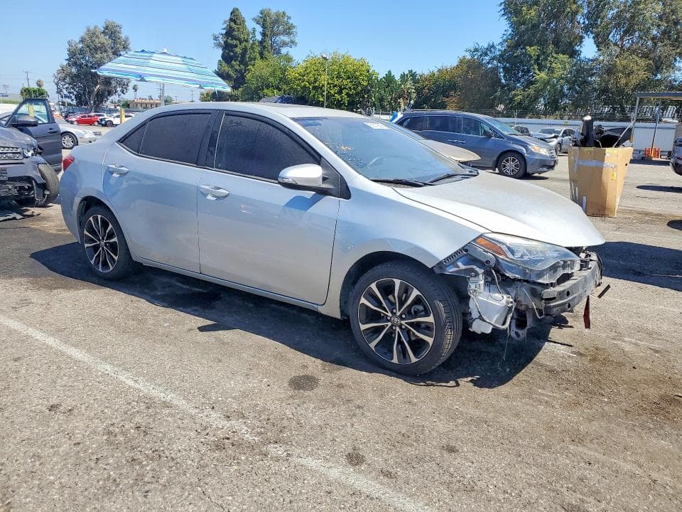 2017 TOYOTA COROLLA SE 4