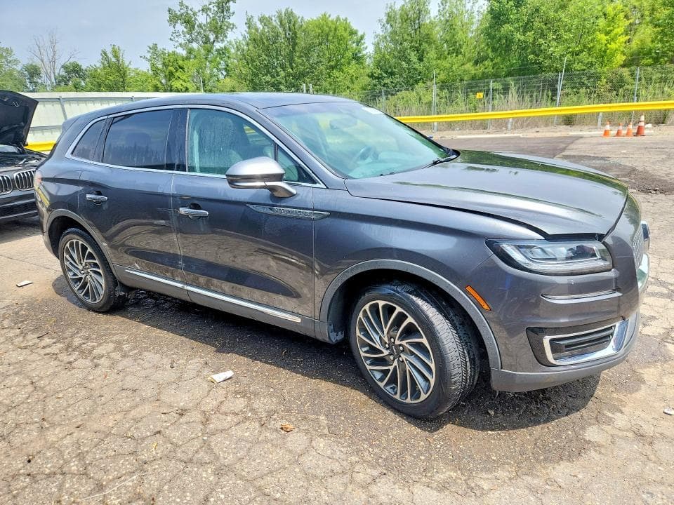 2020 LINCOLN NAUTILUS RESERVE 4