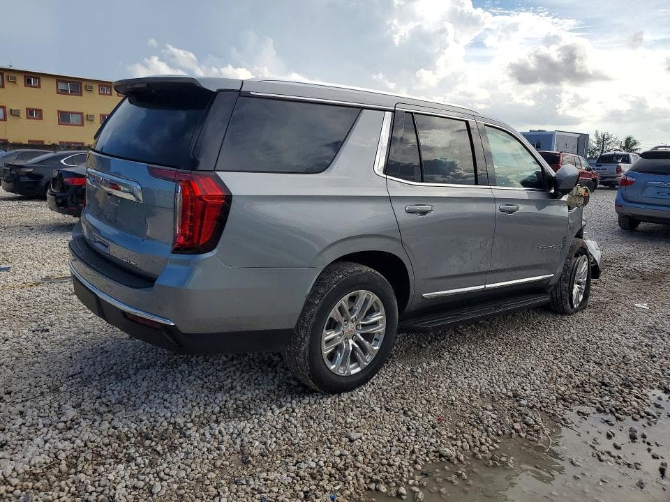 2023 GMC YUKON SLT 3