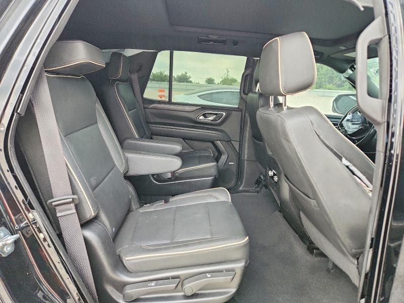 2022 GMC YUKON SLT 11