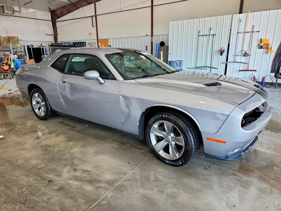 2018 DODGE CHALLENGER SXT 4
