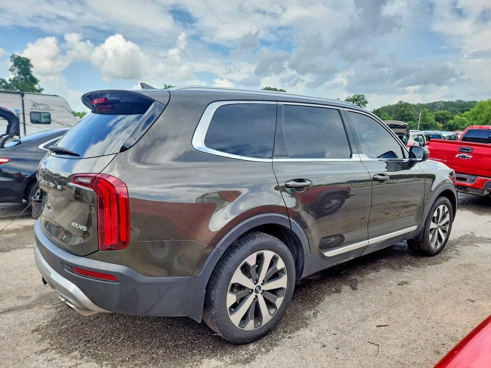 2021 KIA TELLURIDE EX 3