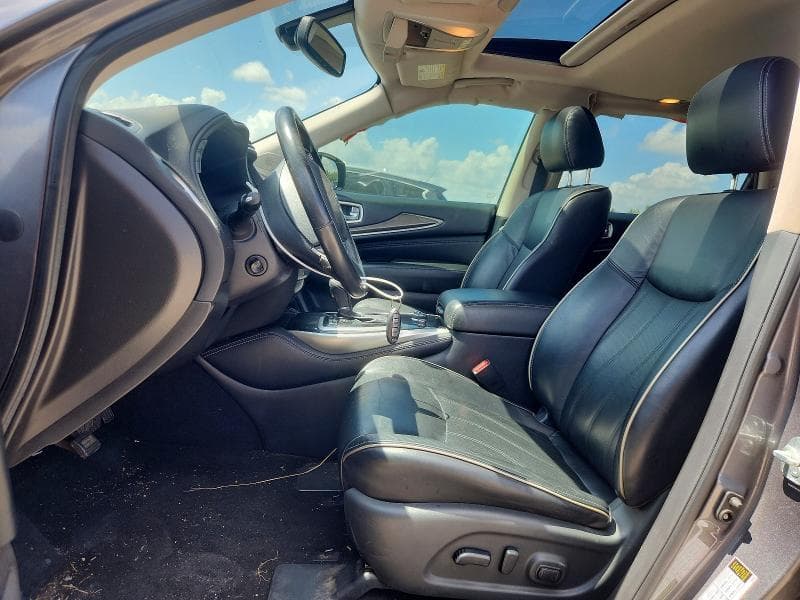 2017 INFINITI QX60 BASE 7