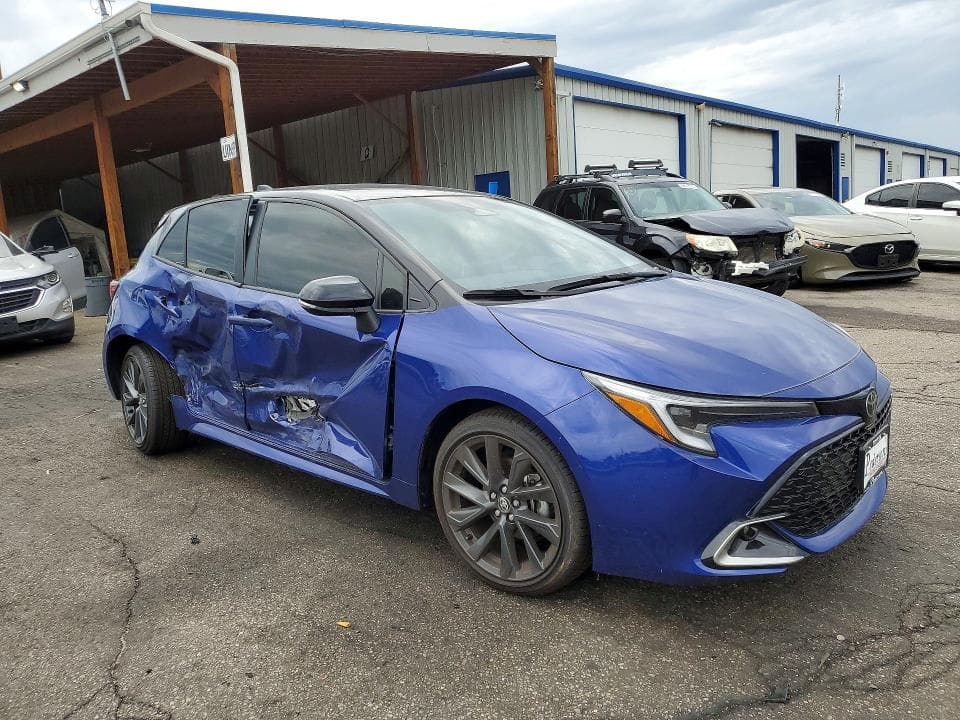 2026 TOYOTA COROLLA XSE 4