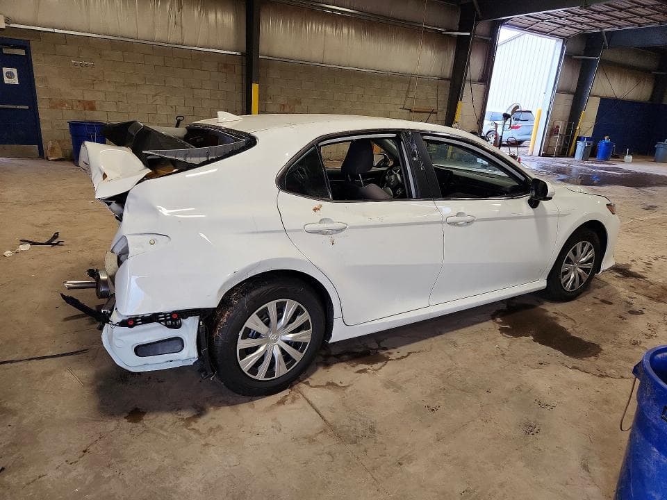 2024 TOYOTA CAMRY LE 3