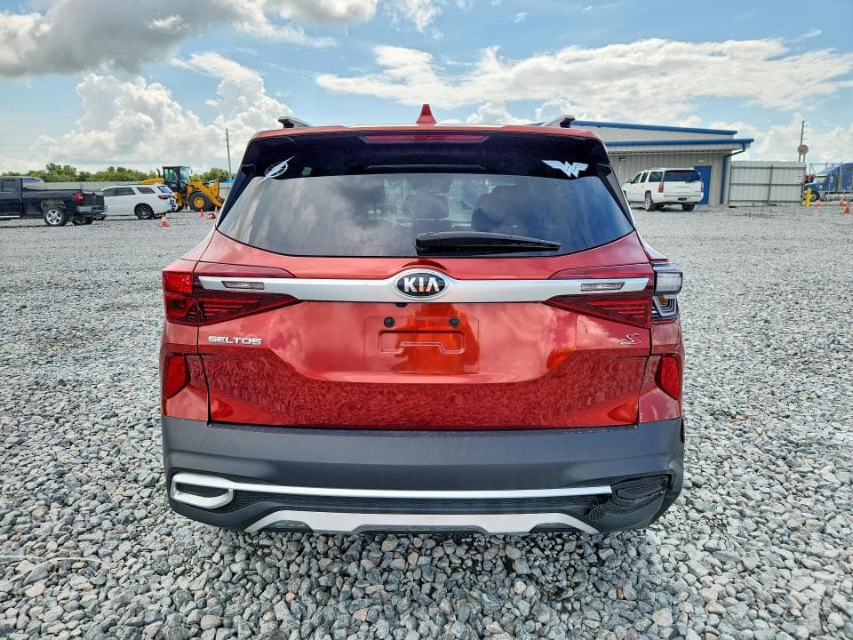 2021 KIA SELTOS S 6