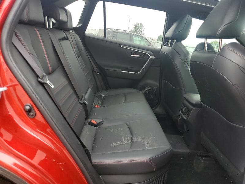 2021 TOYOTA RAV4 PRIME XSE 11