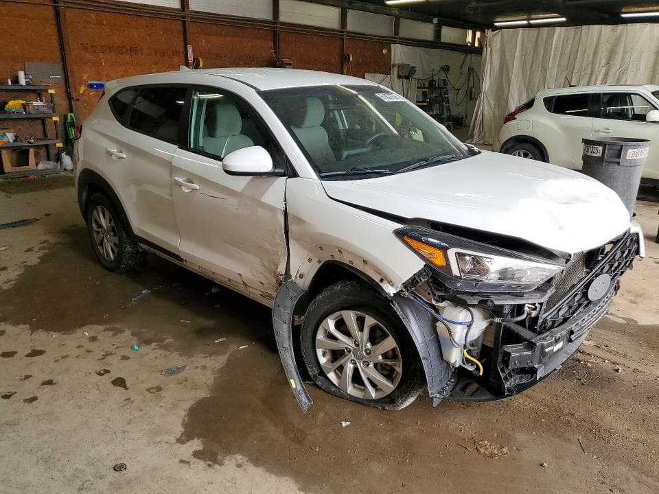 2021 HYUNDAI TUCSON SE 4