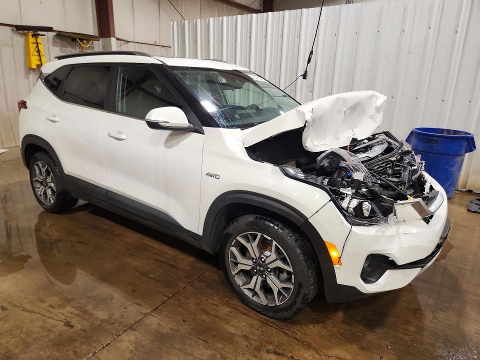 2021 KIA SELTOS EX 4