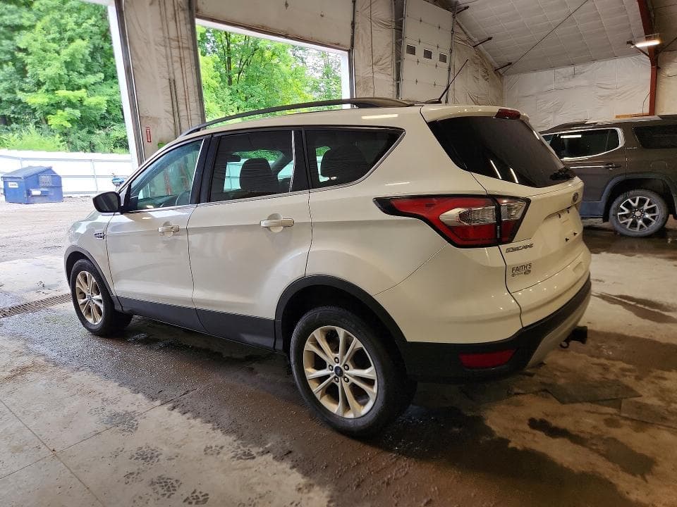2017 FORD ESCAPE SE 2