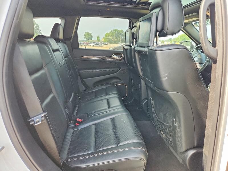 2017 JEEP GRAND CHEROKEE OVERLAND 11