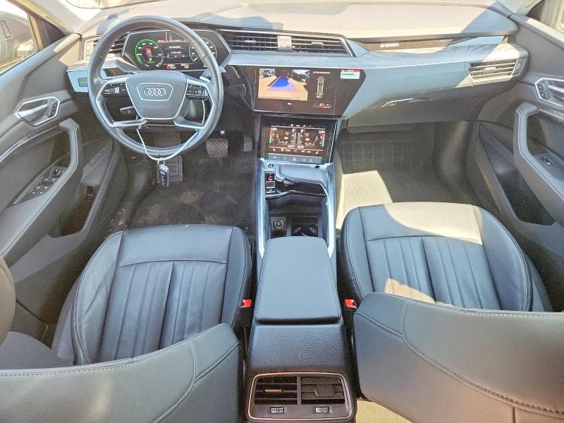 2021 AUDI E-TRON PREMIUM 8