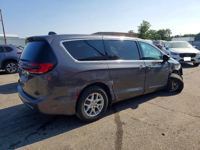 2023 CHRYSLER PACIFICA TOURING L 3