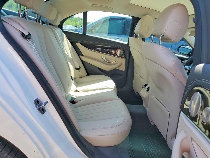 2022 MERCEDES-BENZ E 350 4MATIC 10