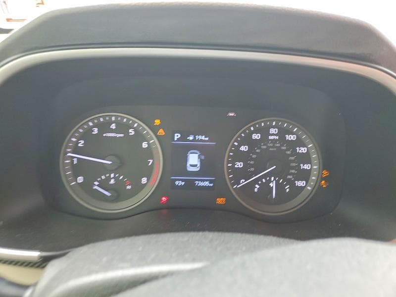 2020 HYUNDAI TUCSON SE 9