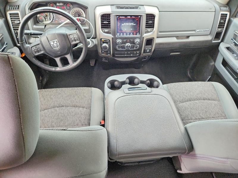 2019 RAM 1500 CLASSIC SLT 8