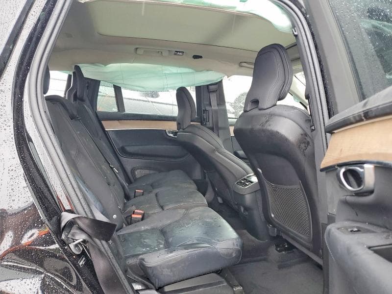 2026 VOLVO XC90 PLUS 11