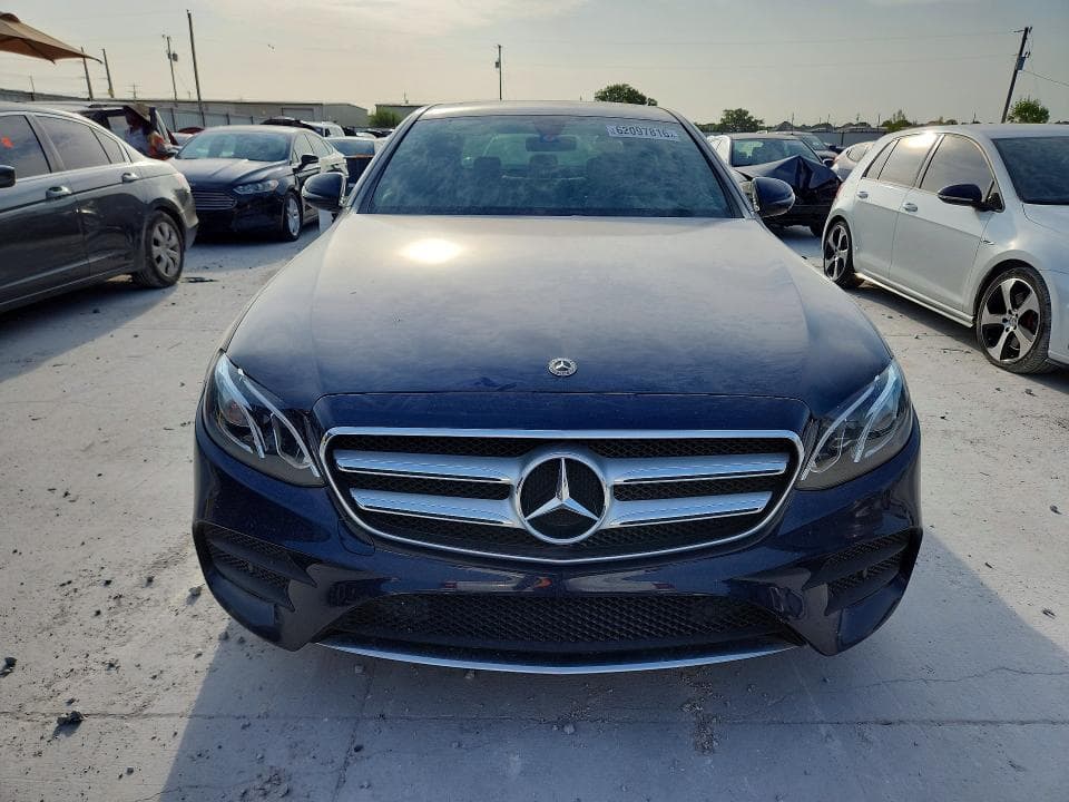 2019 MERCEDES-BENZ E 300 5