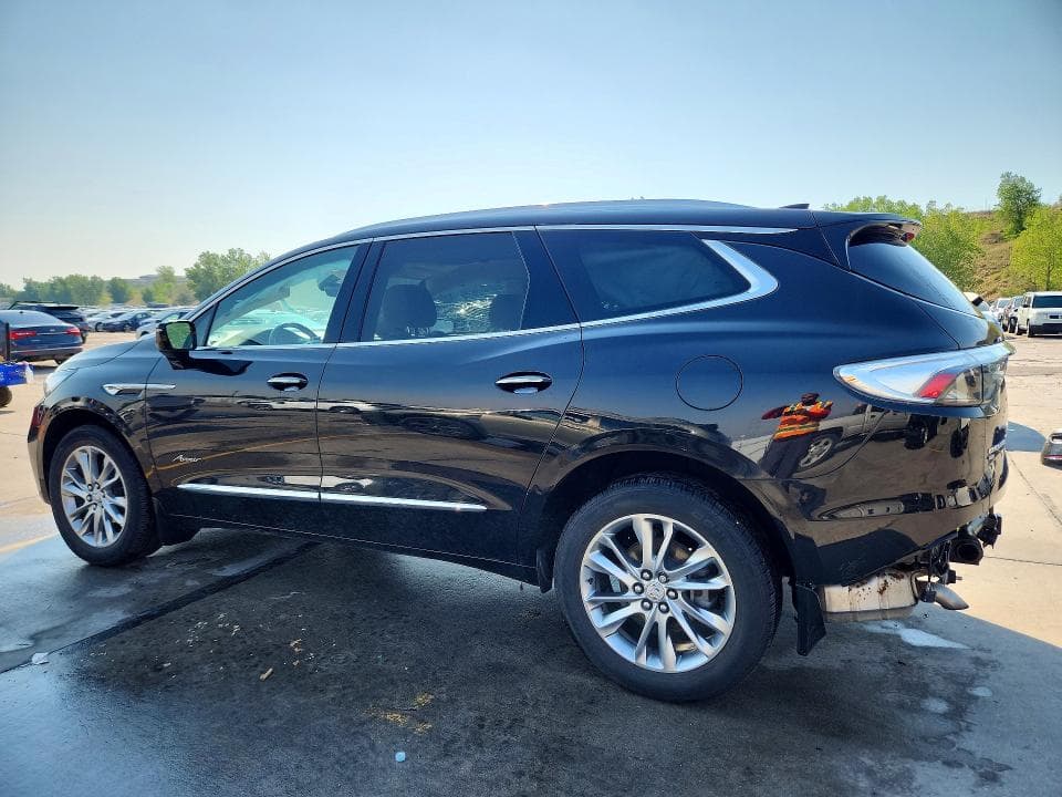 2023 BUICK ENCLAVE AVENIR 2