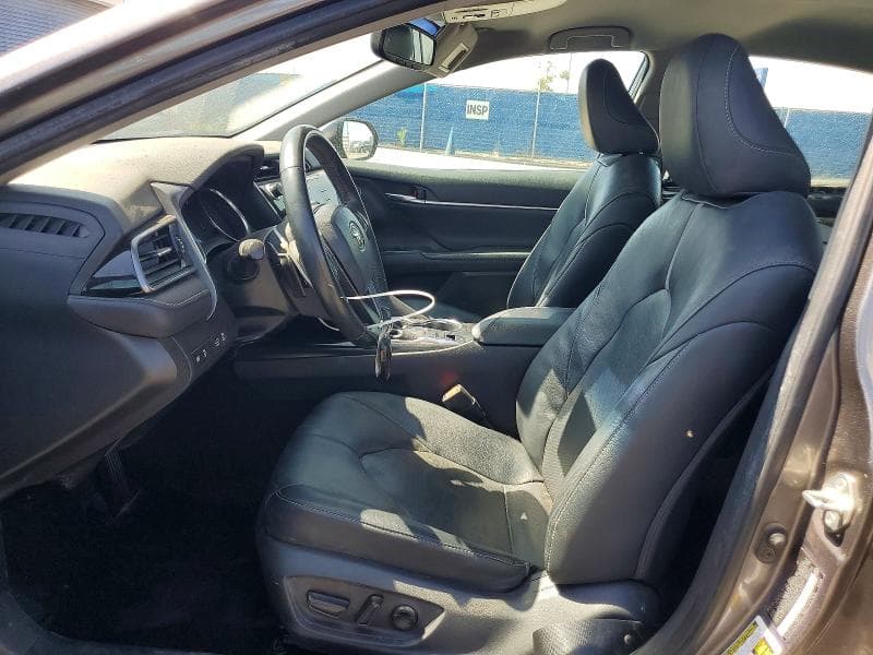 2019 TOYOTA CAMRY XSE 7