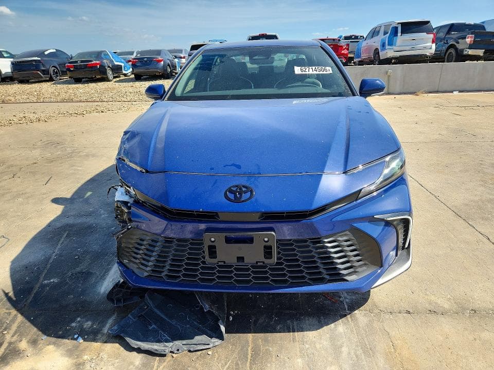 2026 TOYOTA CAMRY SE 5