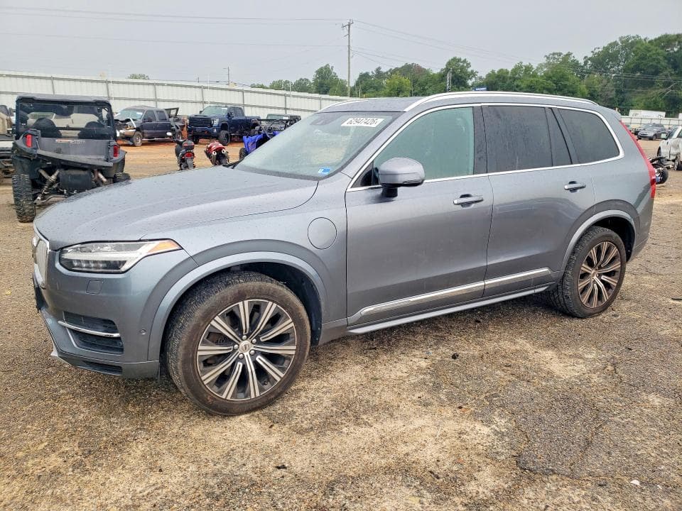 2017 VOLVO XC90 T8 - 1