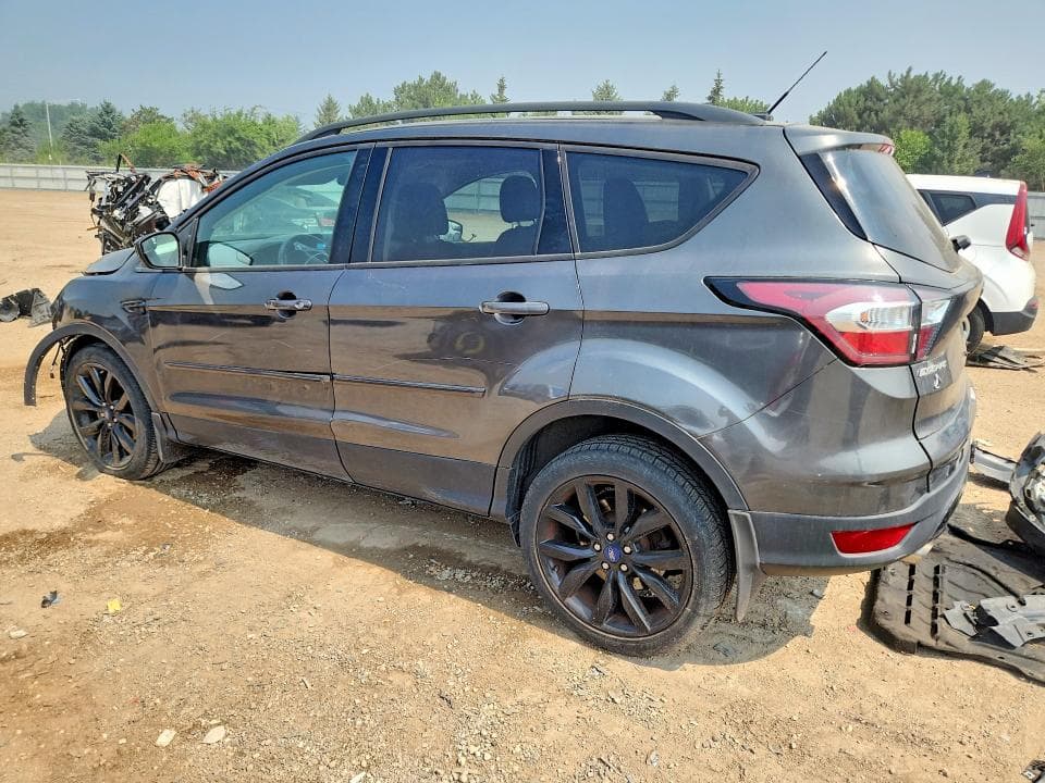 2017 FORD ESCAPE SE 2