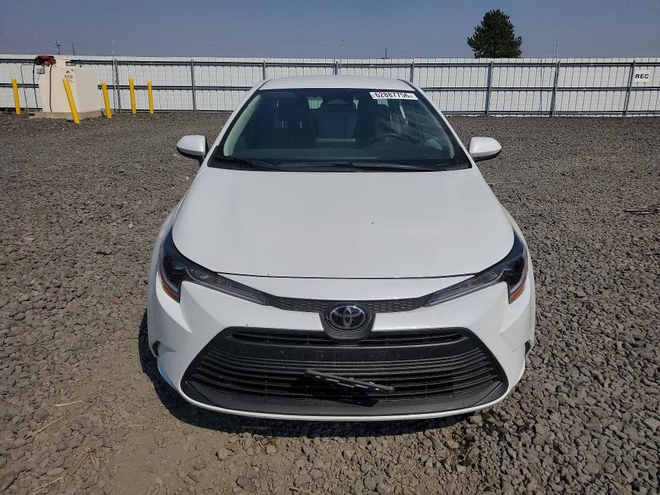 2026 TOYOTA COROLLA LE 5