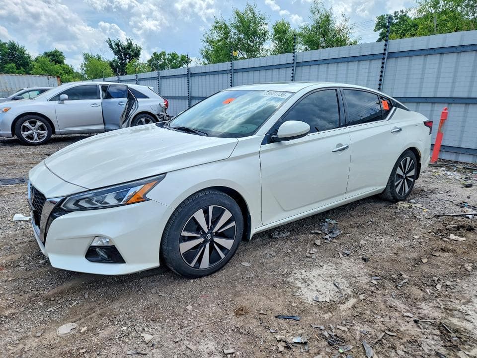 2019 NISSAN ALTIMA SV - 1