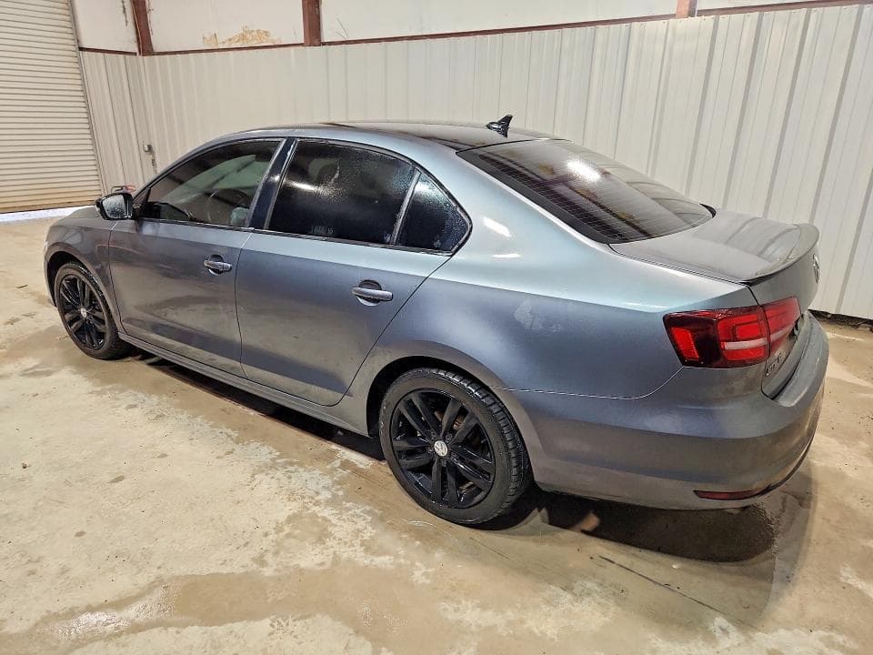 2018 VOLKSWAGEN JETTA SPORT 2