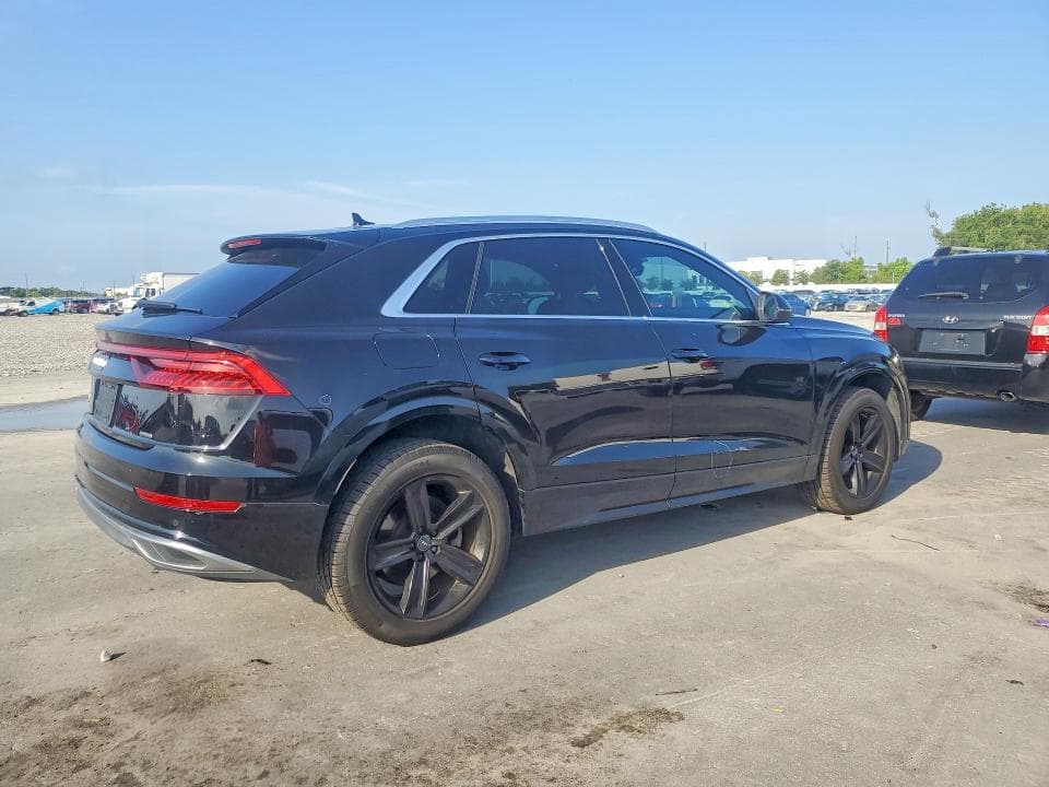 2019 AUDI Q8 PREMIUM 3
