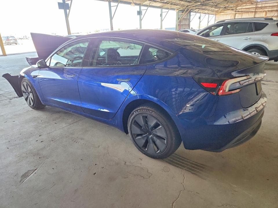 2026 TESLA MODEL 3 2
