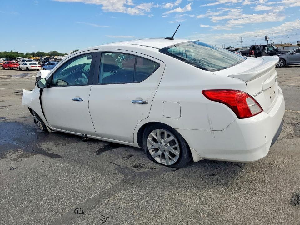 2018 NISSAN VERSA SV 2