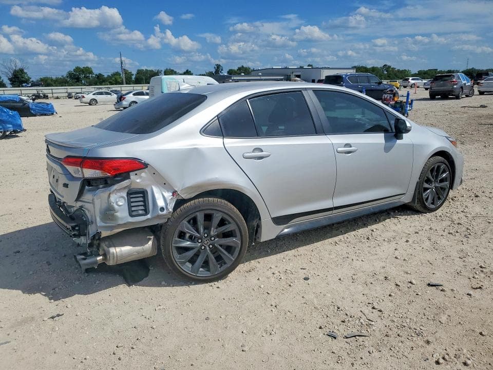 2026 TOYOTA COROLLA SE 3