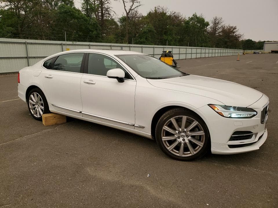 2018 VOLVO S90 T8 INSCRIPTION 4