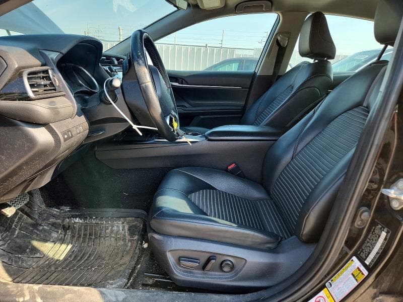 2019 TOYOTA CAMRY SE 7