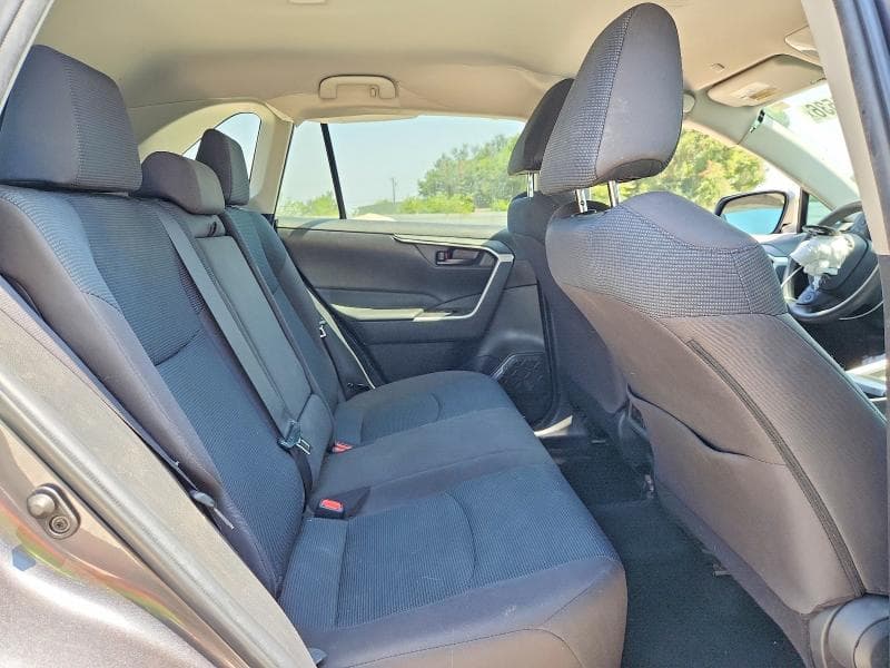 2023 TOYOTA RAV4 LE 11