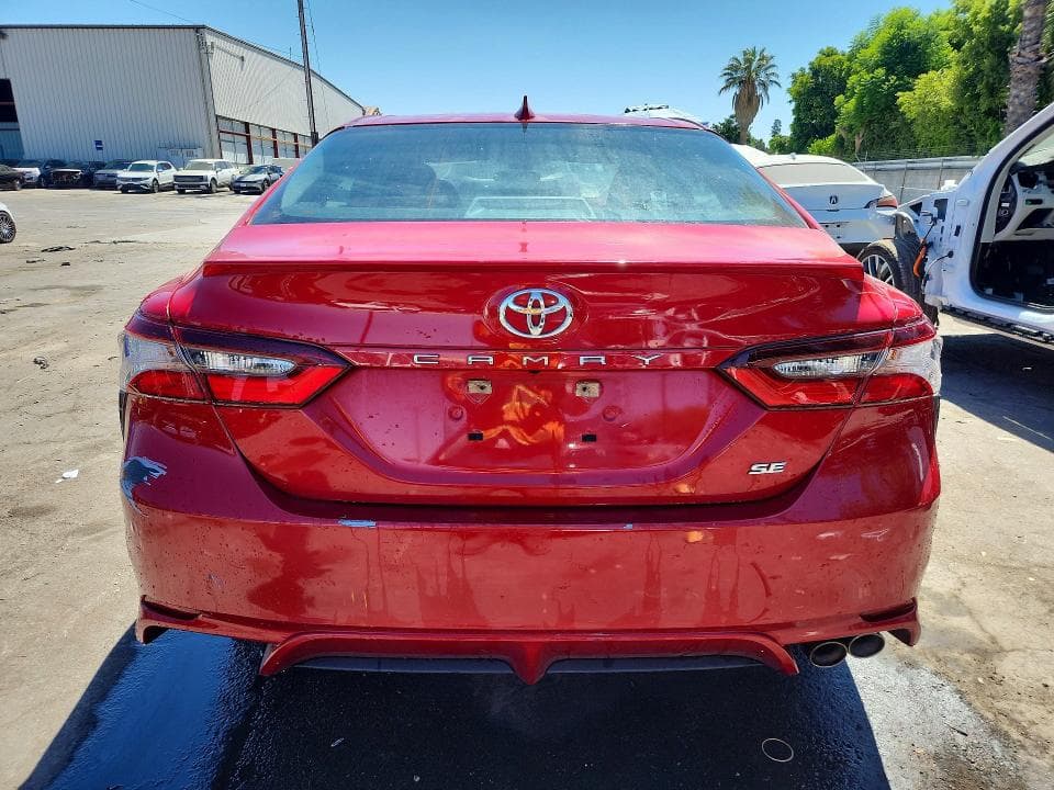 2022 TOYOTA CAMRY SE 6