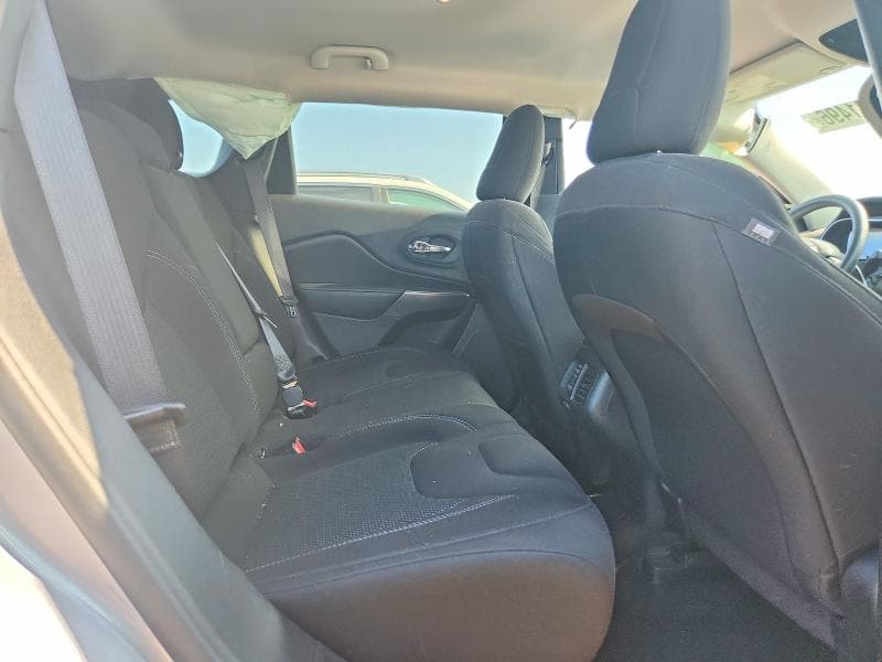 2020 JEEP CHEROKEE LATITUDE 11