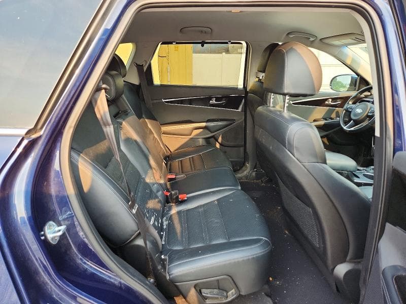 2018 KIA SORENTO EX 11