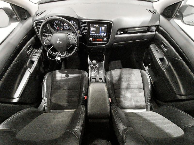 2020 MITSUBISHI OUTLANDER SE/SEL/LE 8