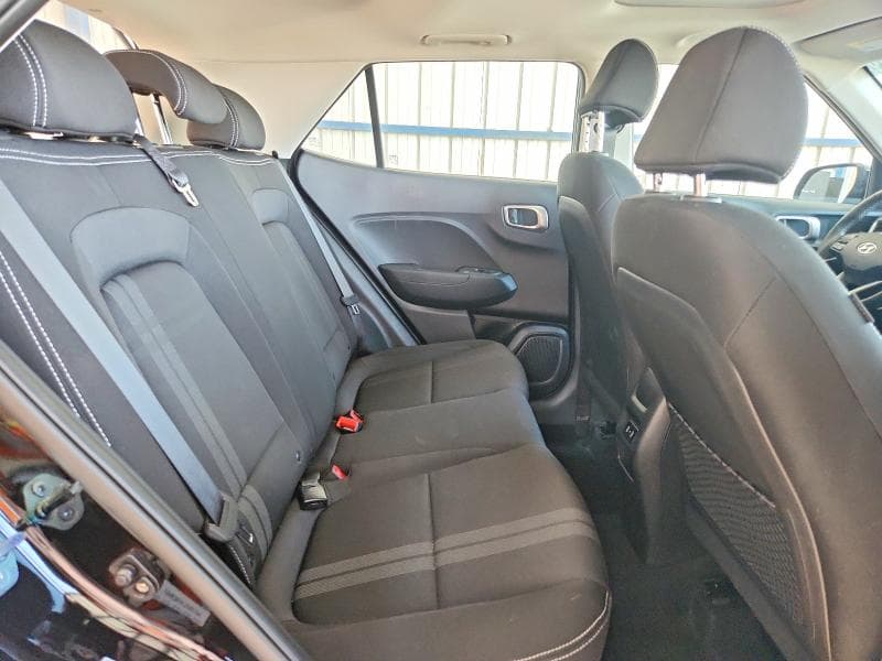 2026 HYUNDAI VENUE SEL 11